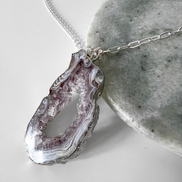 NEW Artisan Lavender Quartz Stone Slice Pendant on Sterling Silver Chain - Picture 7 of 13